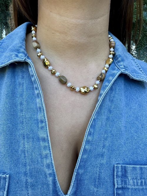 Collier pierres et perles