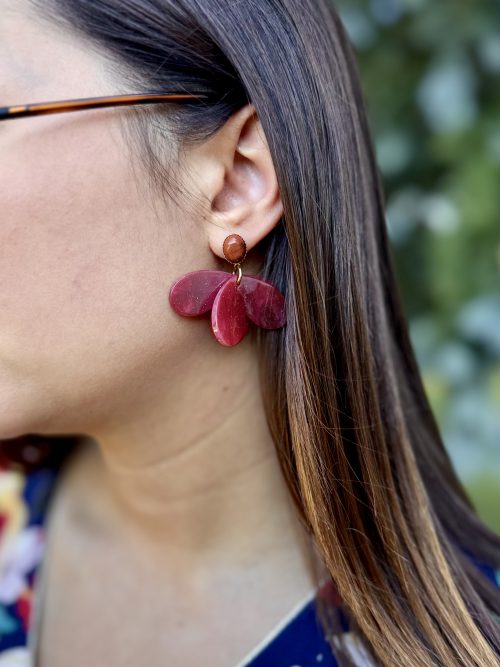 Boucles d'oreilles pétales bordeaux