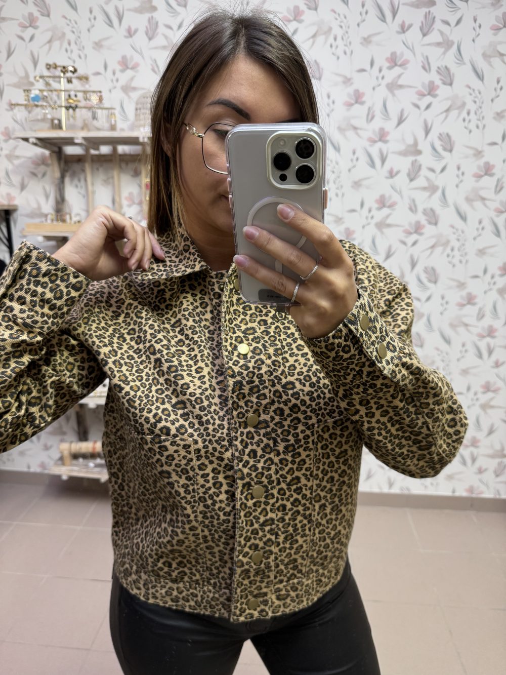 Veste en jean léopard Méloé – Image 3
